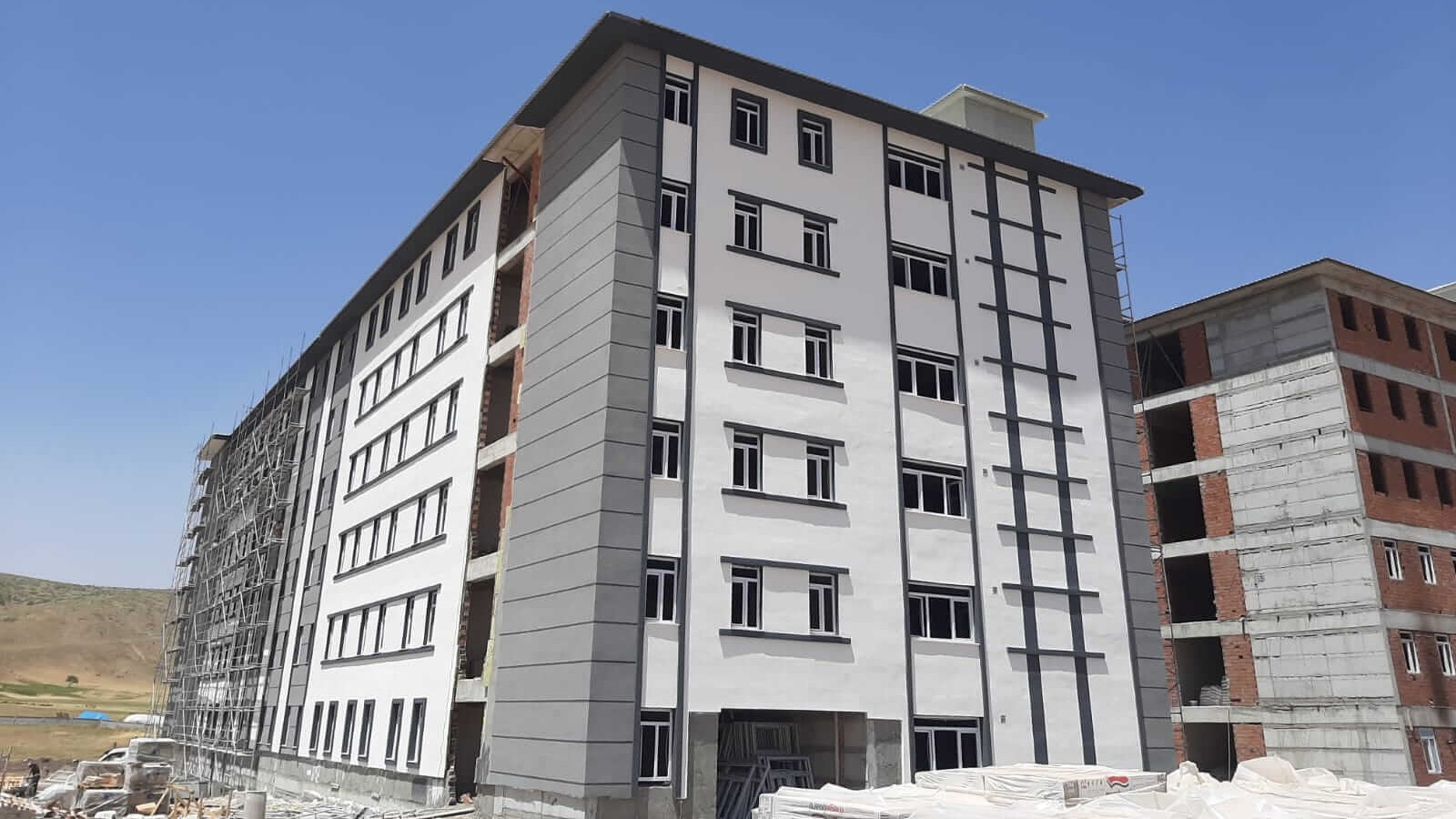 Bitlis Eren Üniversitesi Yurt Blokları