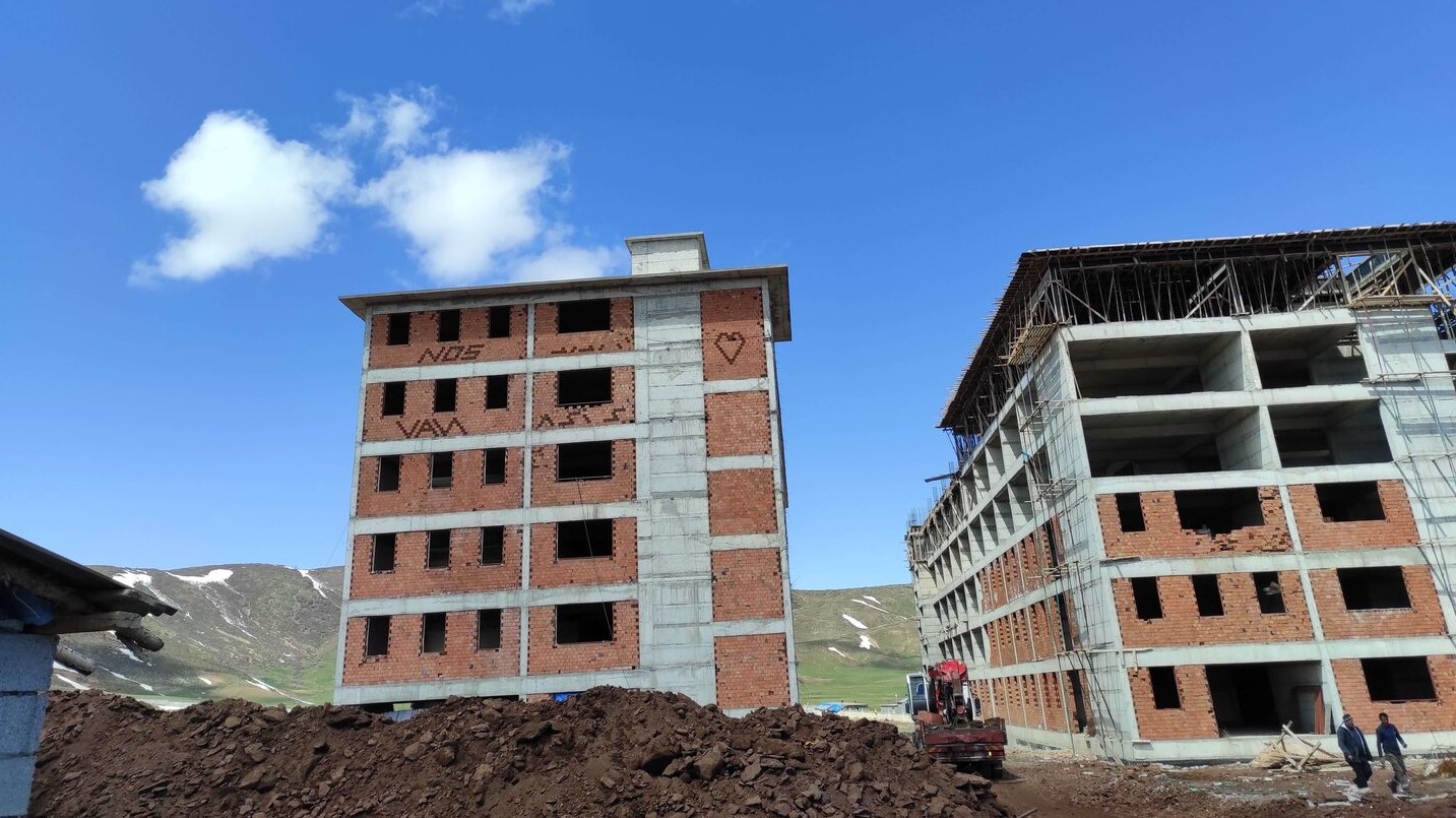Bitlis Eren Üniversitesi Yurt Blokları